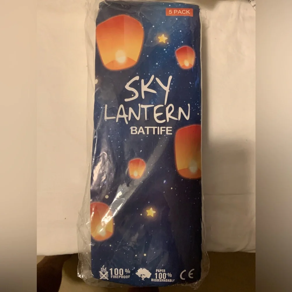 NEW. 2 Packs Sky Lanterns